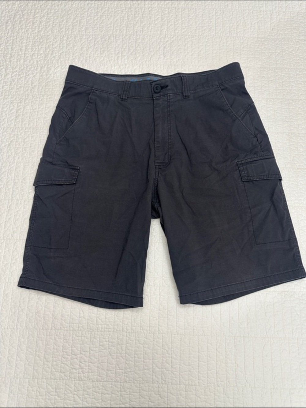 Haggar sz 34 Free Trek Navy Cargo Pocket Shorts 9” inseam